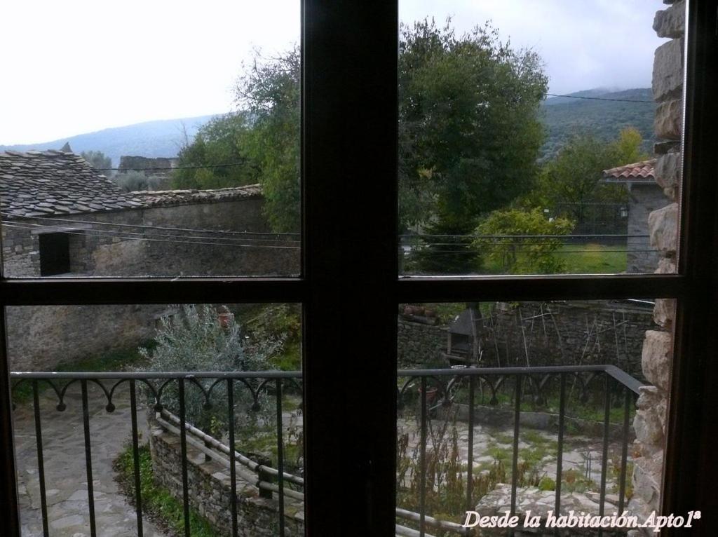 Casa Mur Artesania Lecina Bilik gambar